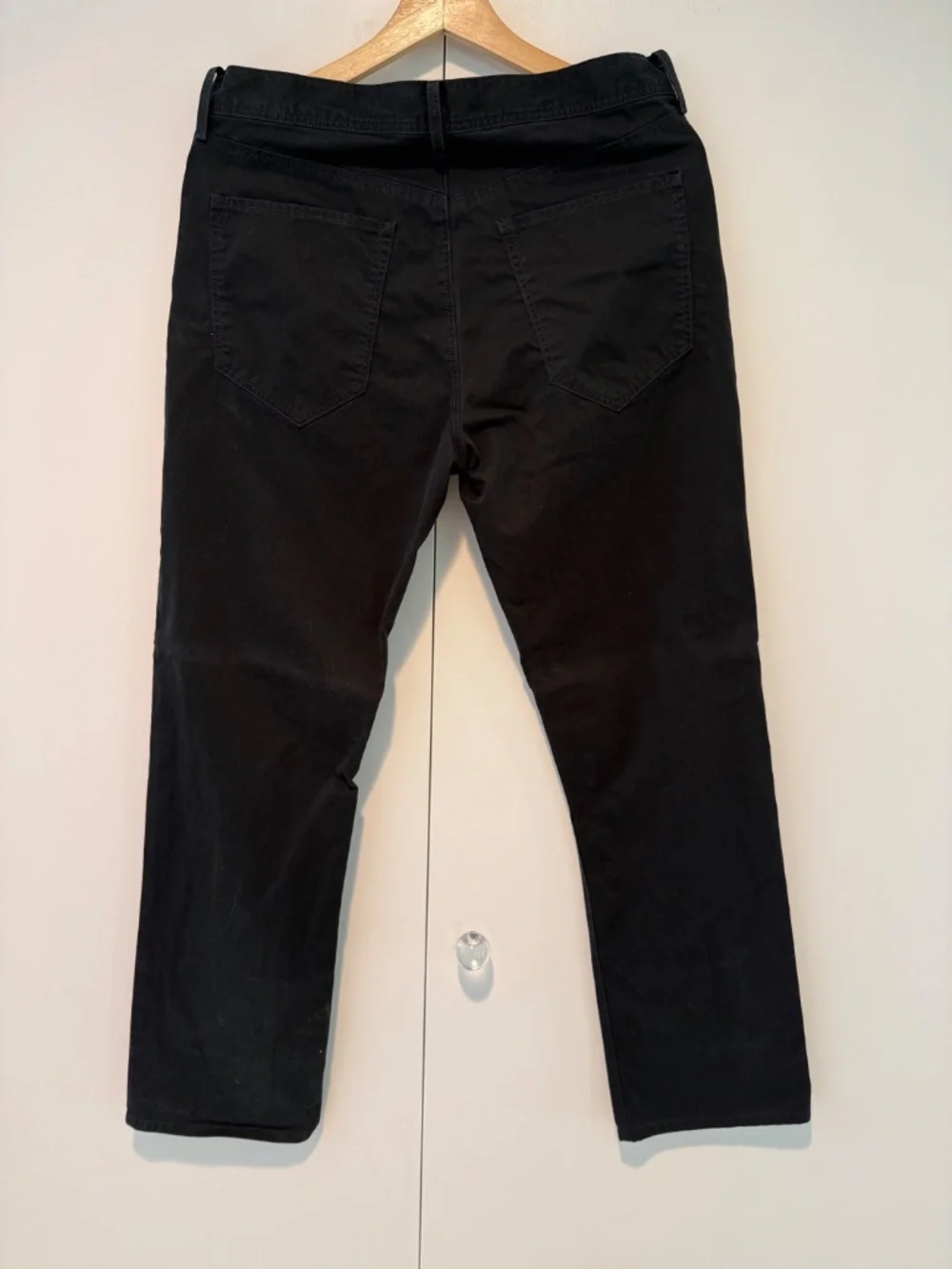 Banana Republic Men's Straight Fit Pants - Denim Cut but Twill - Black - 30/30